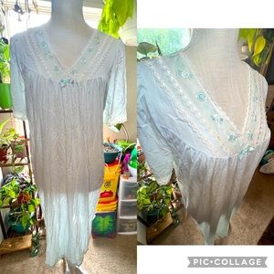 Vintage 1980s nightgown size medium